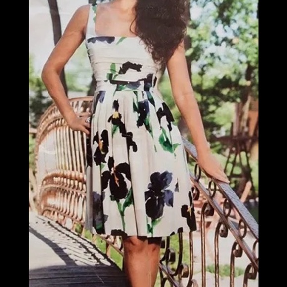 Moschino sleeveless cotton dress with flowers, with bow tie on the back - Picture 9 of 9